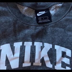 Nike lounge/light weight sweatshirt